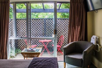 bella tuscany on kennedy