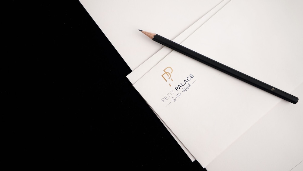 petit palace suites hotel