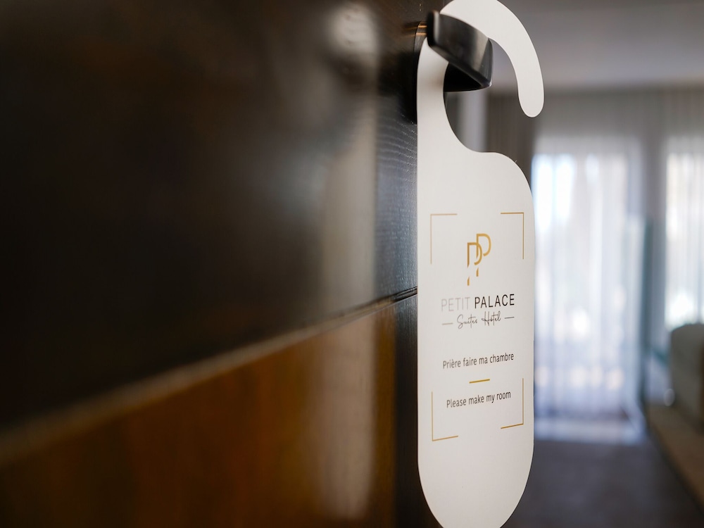 petit palace suites hotel