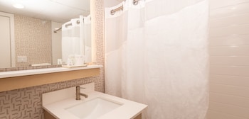 Holiday Inn Ocean City By Ihg,Midtown>>Maryland,3 star