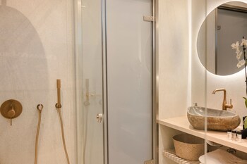 piazza suites