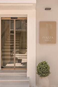 piazza suites