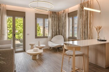 piazza suites