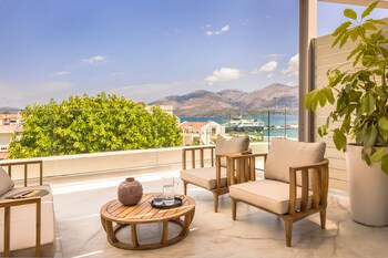 piazza suites