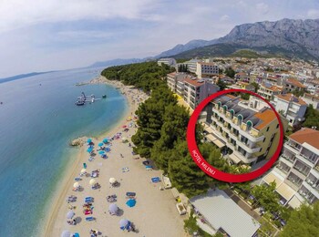 Hotel Milenij,Near Makarska Beach,4 star