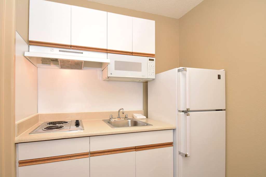 extended stay america suites san antonio airport