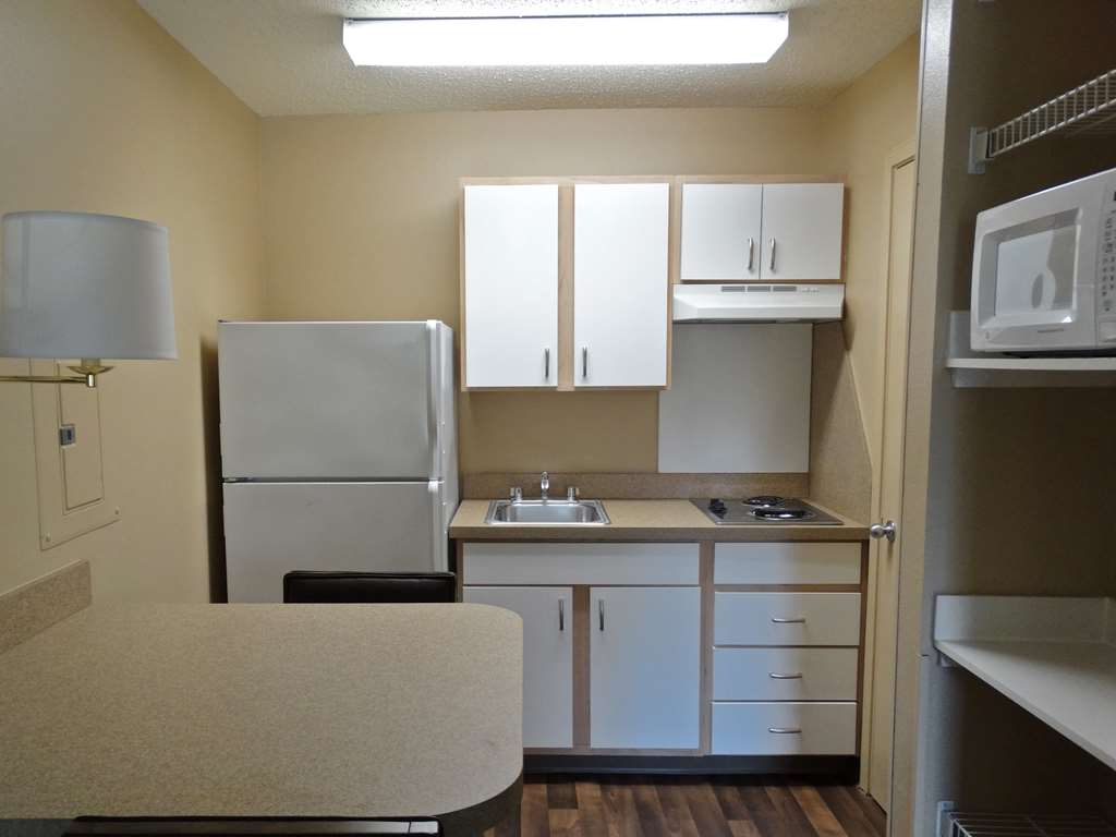 extended stay america suites san antonio airport