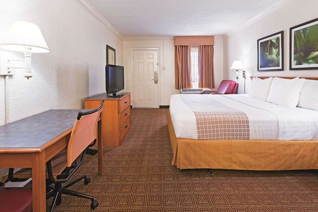 la quinta inn by wyndham san antonio lackland