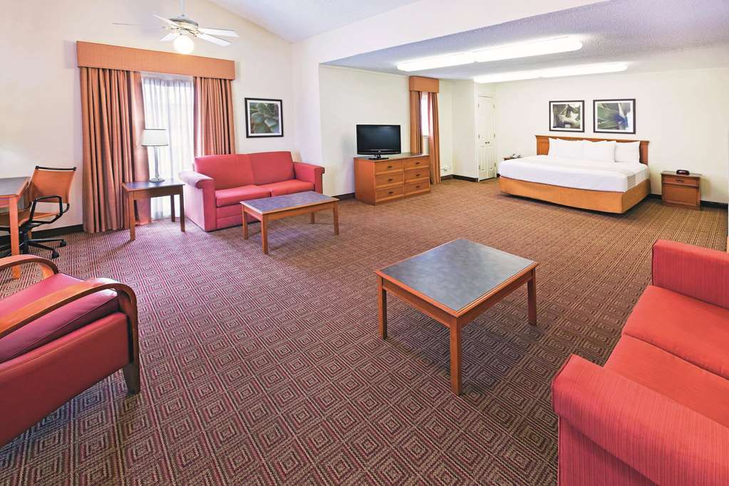 la quinta inn by wyndham san antonio lackland