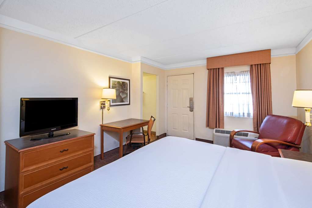 la quinta inn by wyndham san antonio lackland