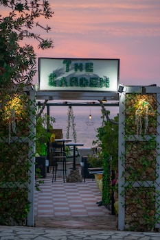 agoulos beach hotel