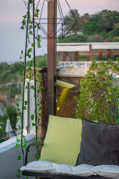 agoulos beach hotel
