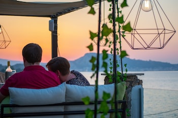 agoulos beach hotel