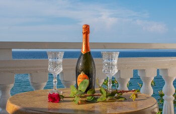 agoulos beach hotel