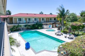 california suites hotel