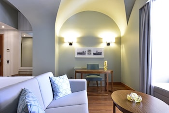 pousada de lisboa praca do comercio small luxury hotel