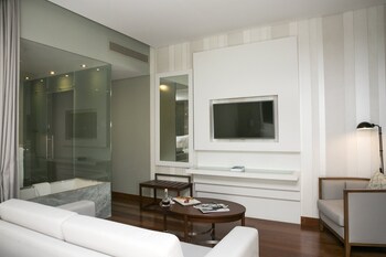 pousada de lisboa praca do comercio small luxury hotel