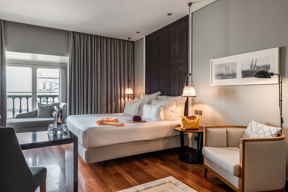 pousada de lisboa praca do comercio small luxury hotel