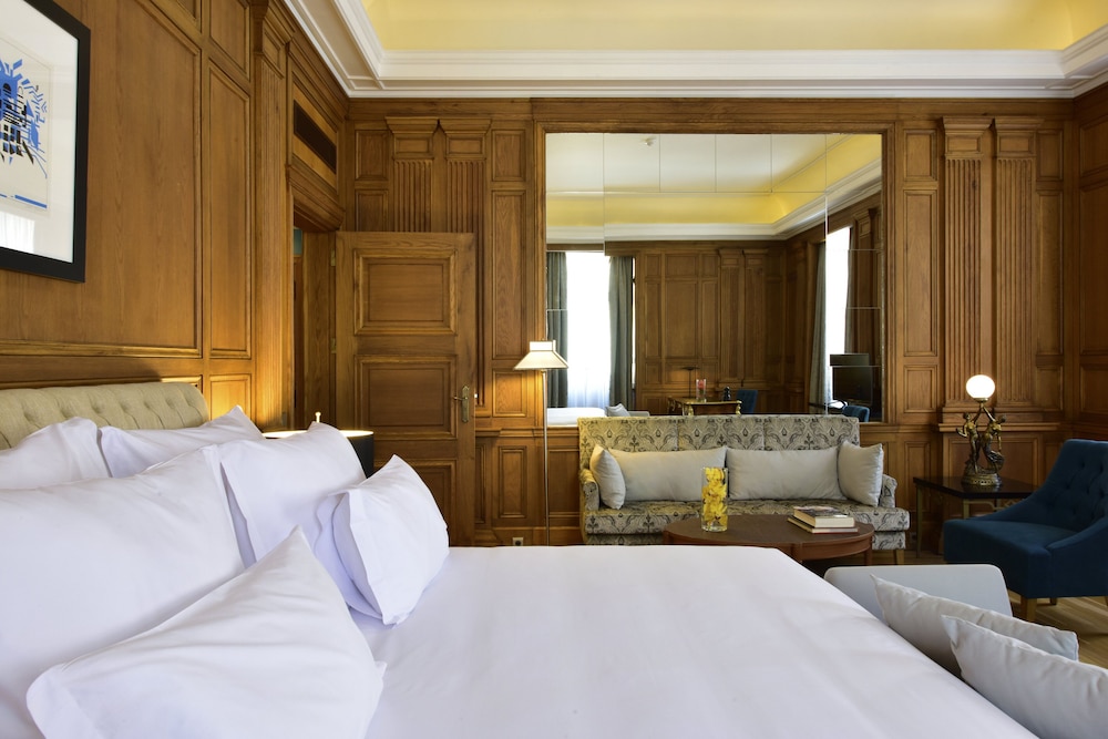 pousada de lisboa praca do comercio small luxury hotel