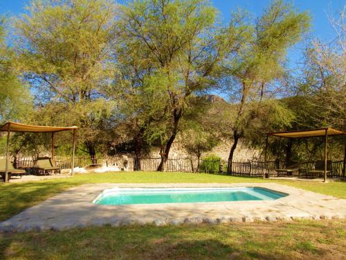 khowarib lodge