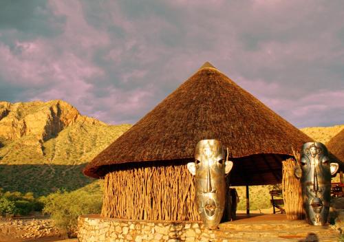 khowarib lodge