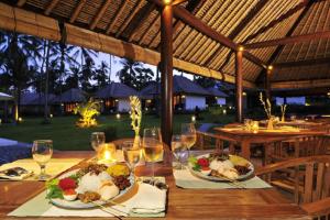 kubu indah dive and spa resort