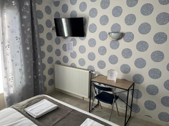 hotel le lyon vert commentry