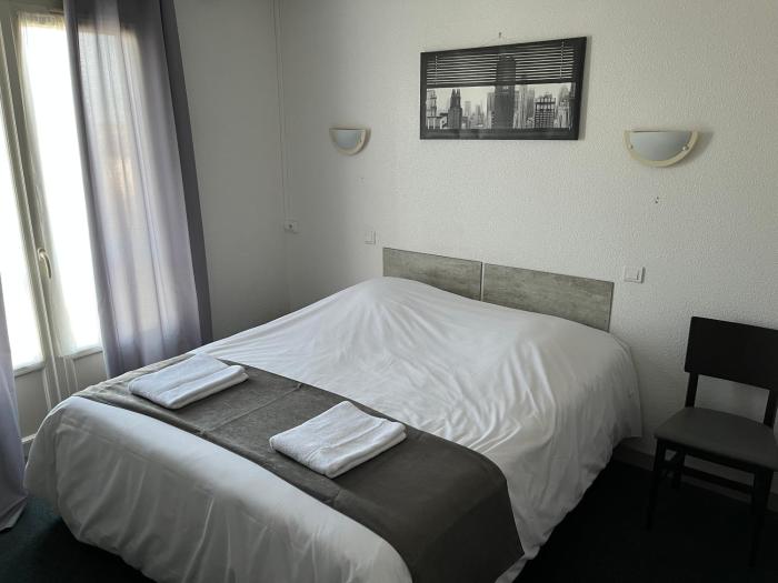 hotel le lyon vert commentry
