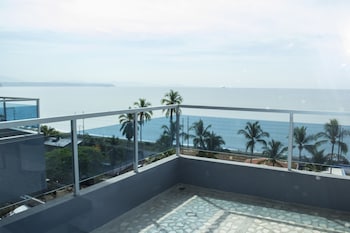 puerto azul hotel