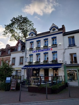 Les Remparts,Montreuil-Sur-Mer>>La Madelaine-Sous-Montreuil,2 star