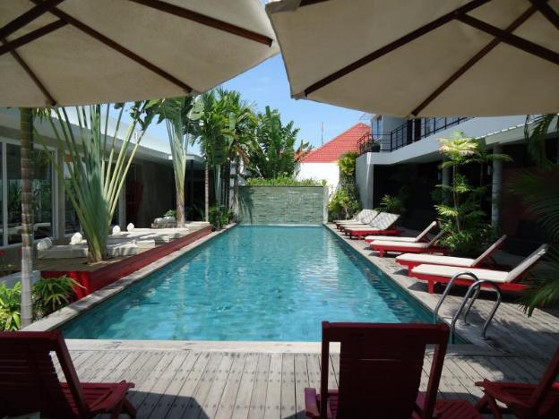 mens resort and spa caters to gay men