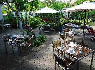 mens resort and spa caters to gay men