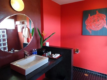 mens resort and spa caters to gay men