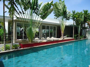 mens resort and spa caters to gay men