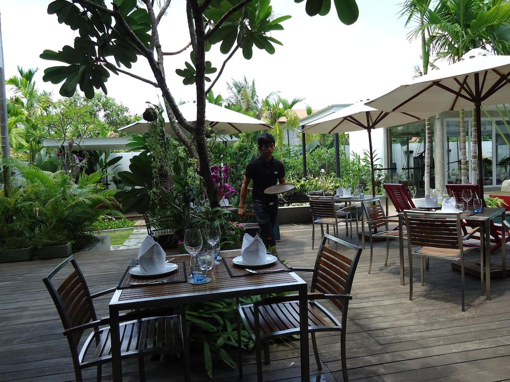 mens resort and spa caters to gay men