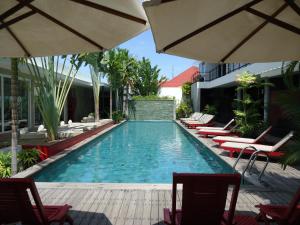 mens resort and spa caters to gay men