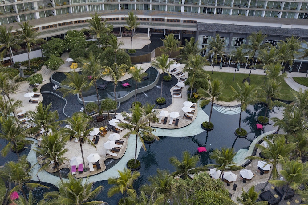 w bali seminyak chse certified