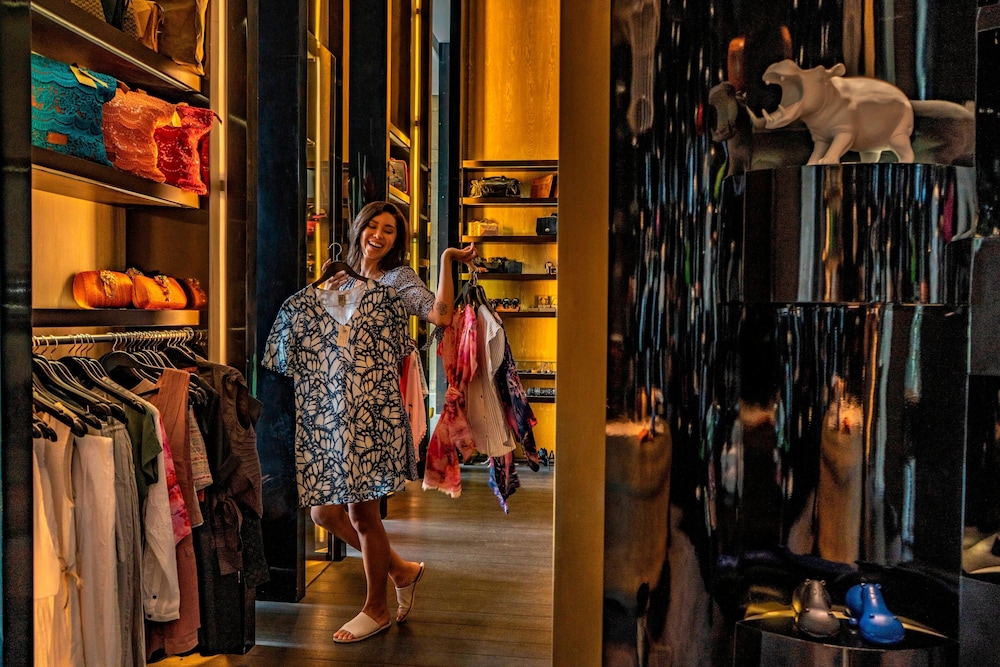 w bali seminyak chse certified