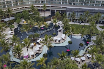 w bali seminyak chse certified