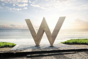 w bali seminyak chse certified