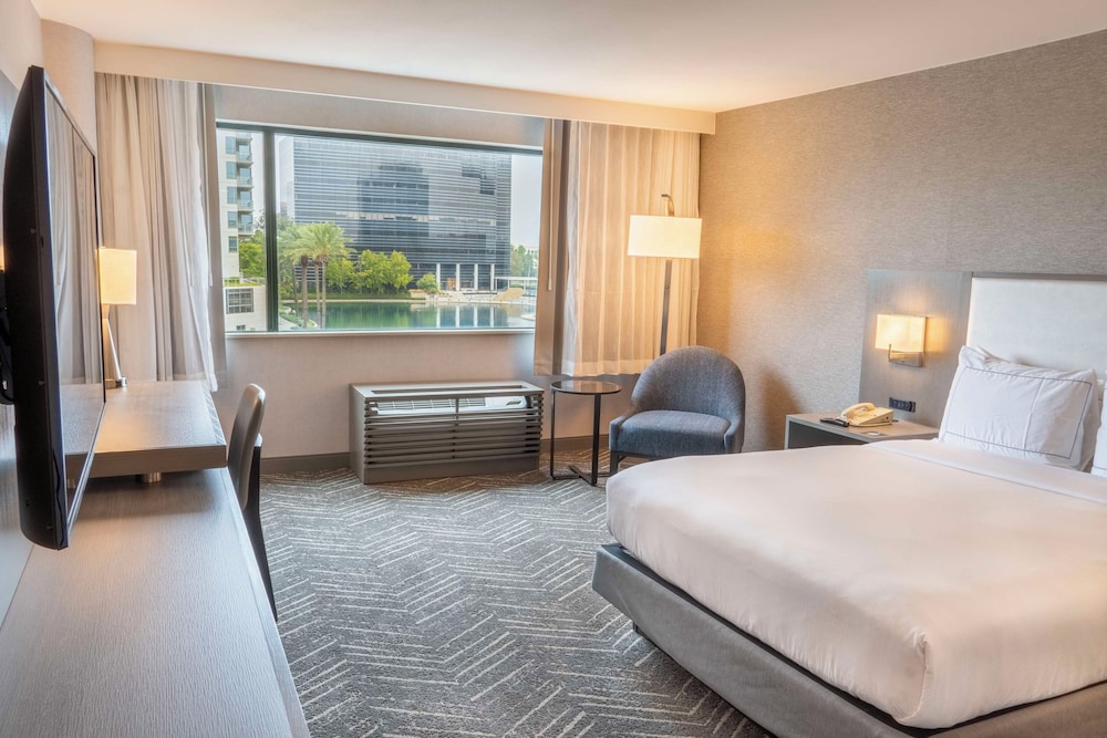 orange county hotel