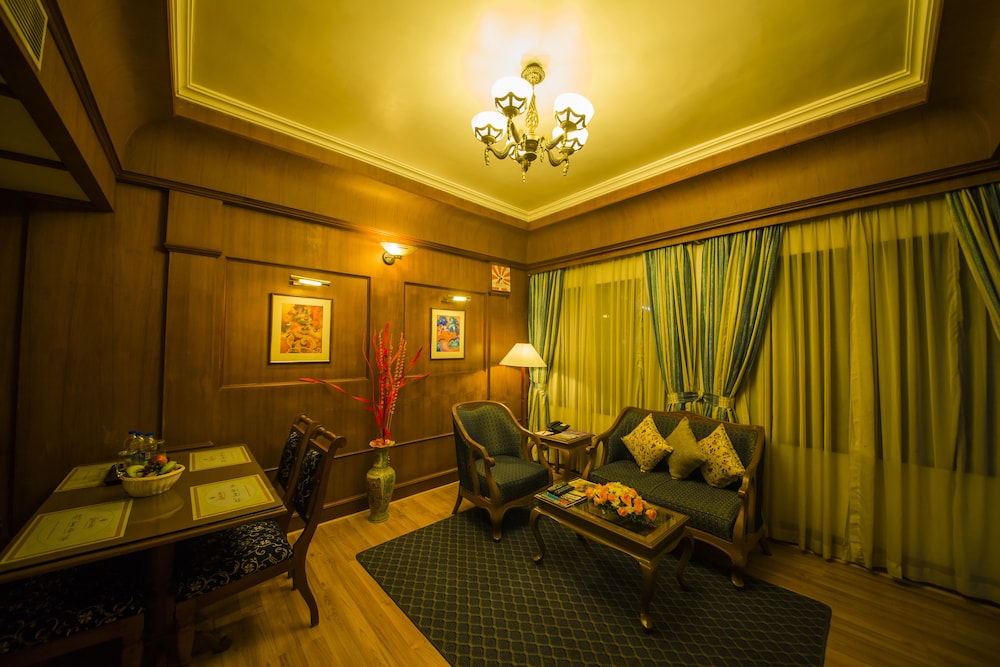 the renai cochin