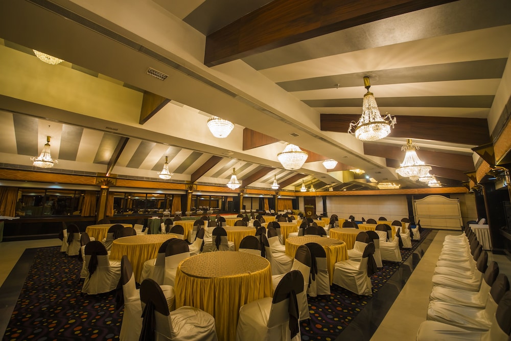 the renai cochin