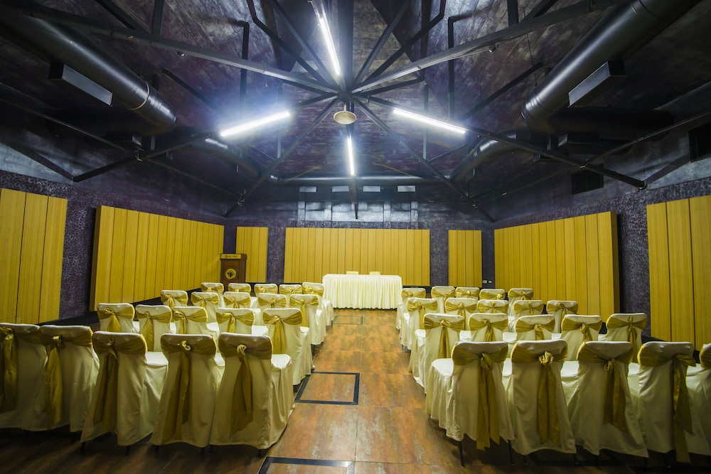the renai cochin