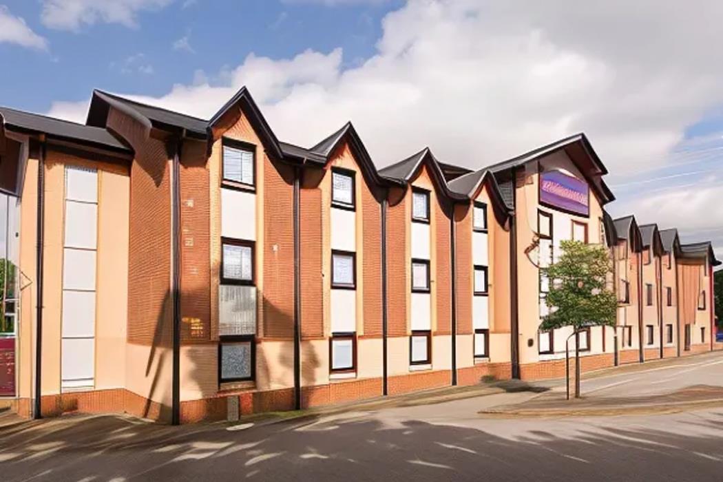 premier inn birmingham oldbury m5 jct2