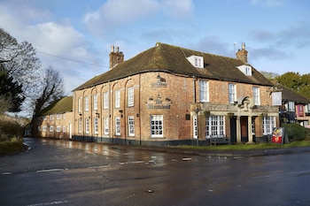 The Wheatsheaf Hotel,,3 star