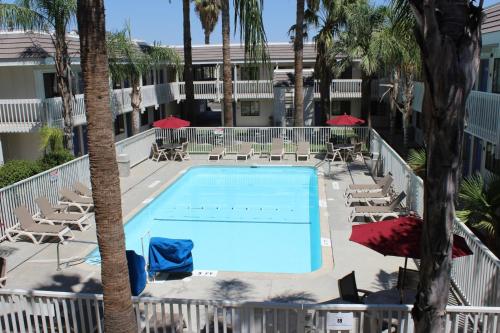 motel 6 coalinga ca east