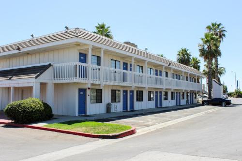motel 6 coalinga ca east