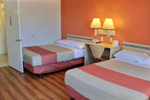 Motel 6 Coalinga, Ca - East,Fresno>>Coalinga,2 star