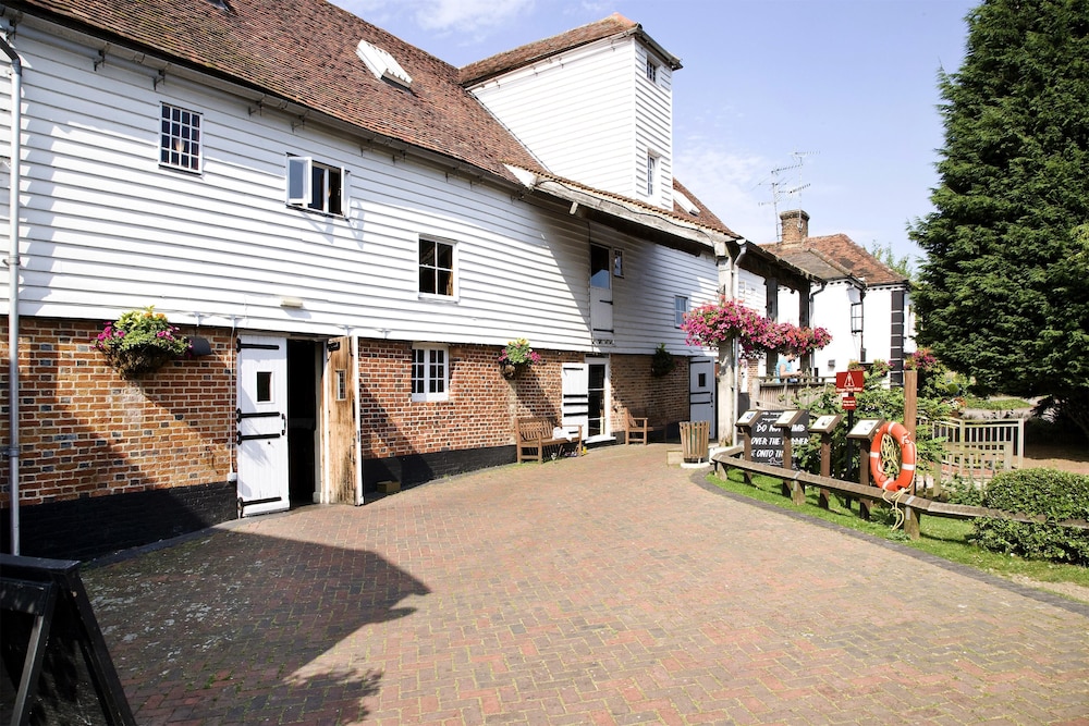 premier inn st albans bricket wood